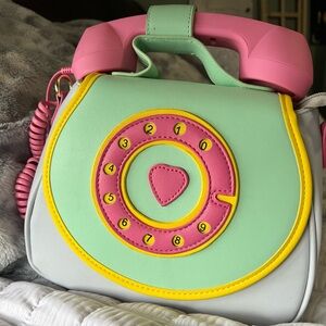 Bewaltz Ring Ring Phone Purse.